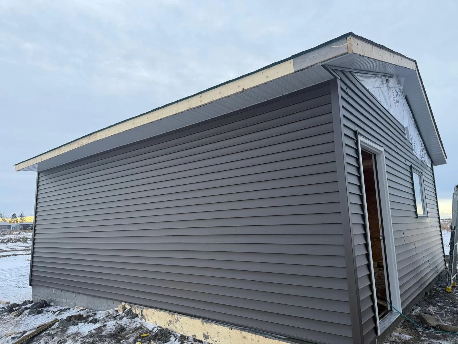 Garage trim, soffit & fascia